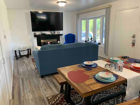 Spacious 2-br, 1 bath home w/AC near Naval Base