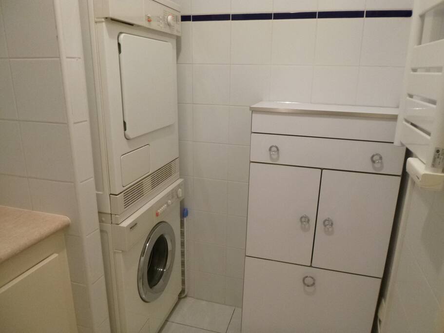 LAVE-LINGE et SECHE LINGE