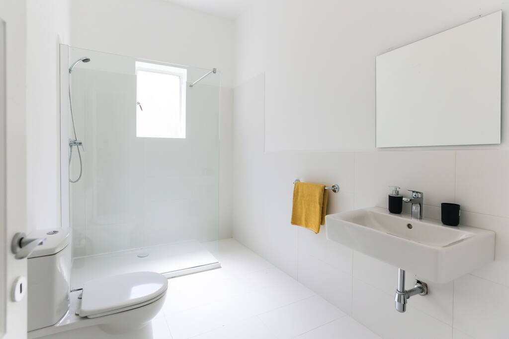 Private Bathroom FFGV