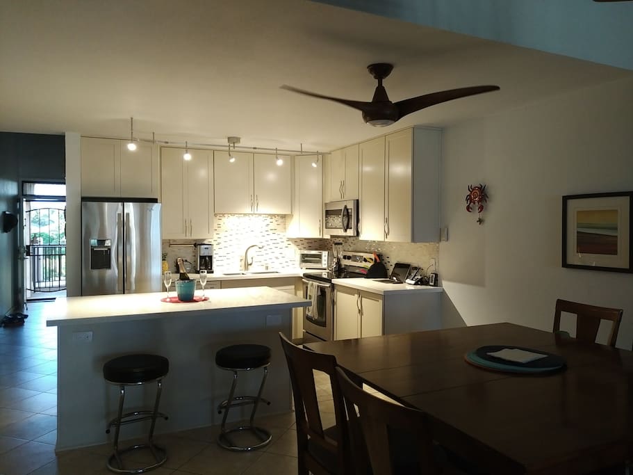 Kitchen & Dinning Table