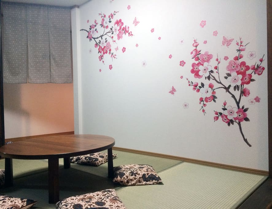 "tatami" room
nostalgic table