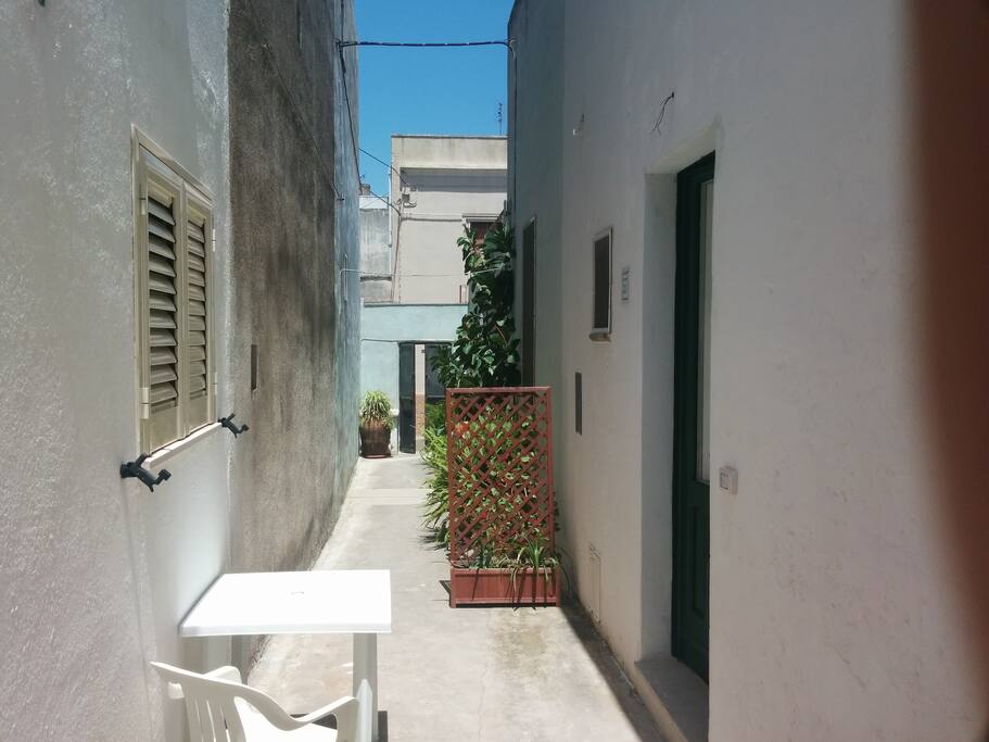 external private corridor