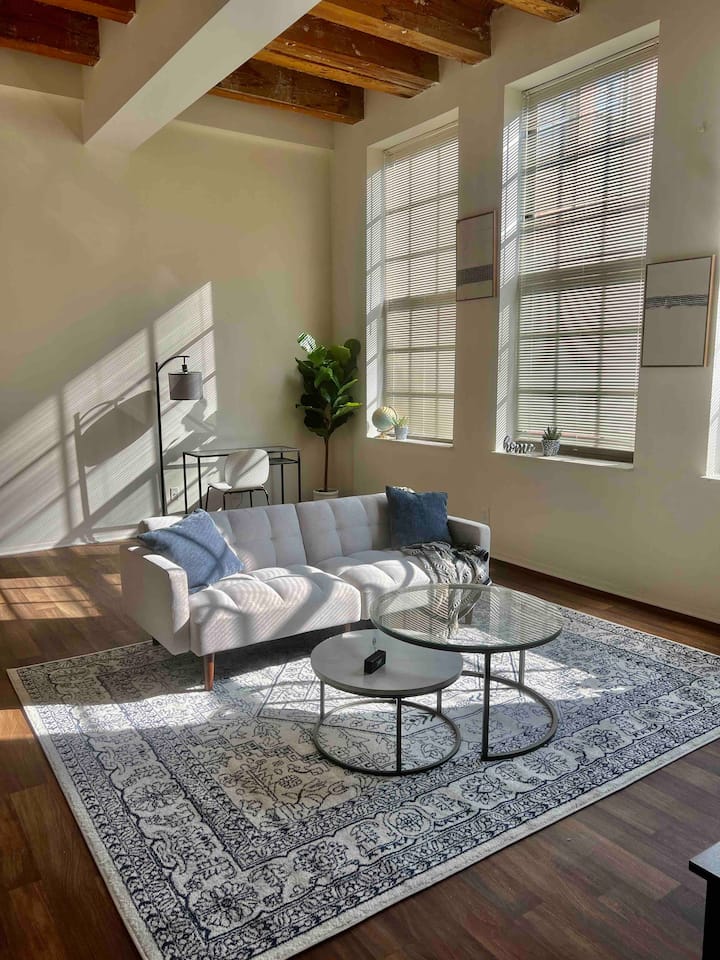 Downtown Detroit Vacation Rentals & Homes Detroit, MI Airbnb
