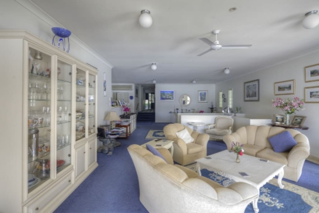 Lounge room