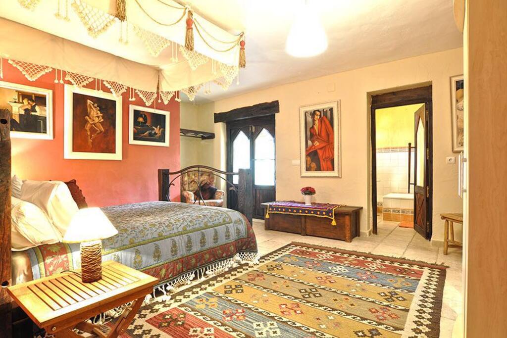 DOWNSTAIRS:
This is the "Amber Room" with its own private bathroom.