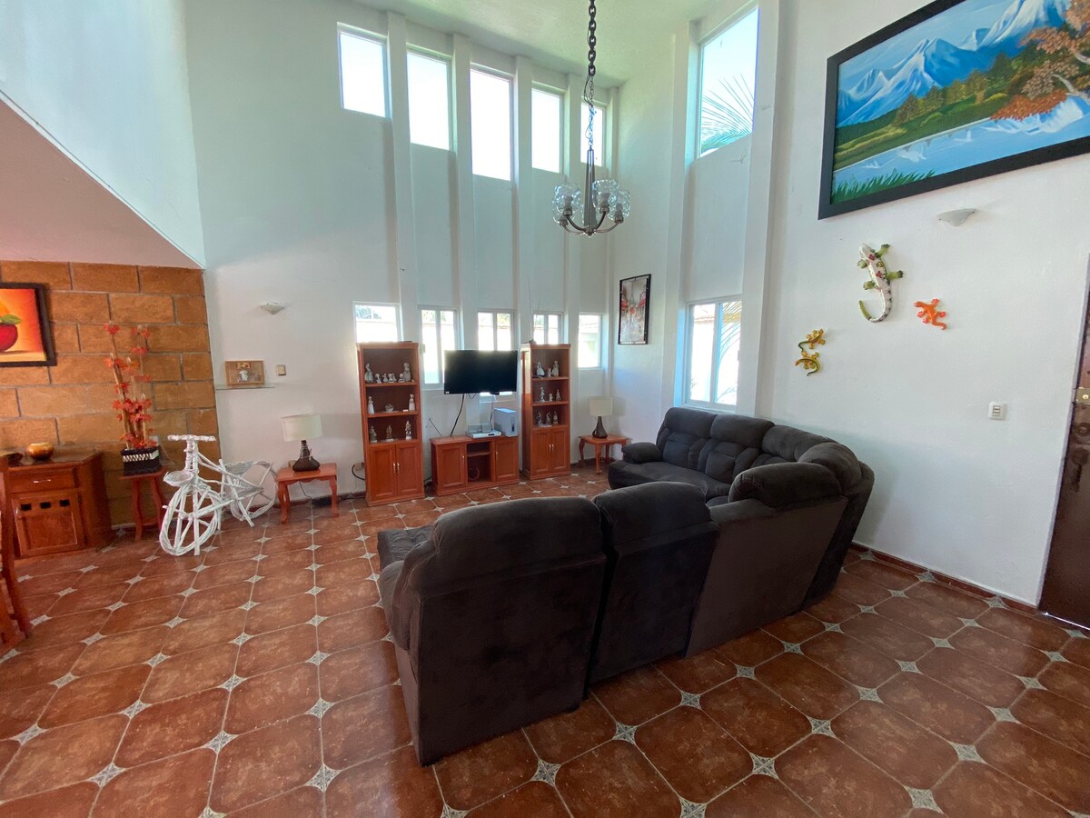 Popular Airbnb listing: Finca Las Islas de Morales in Tlayecac