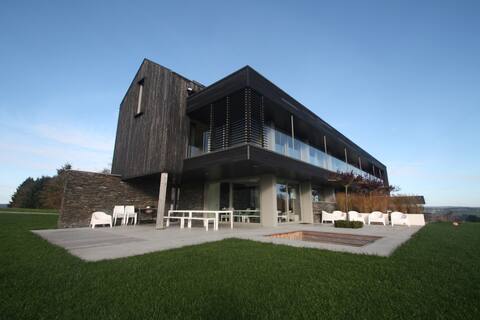 luxurious holiday home with breathtaking views