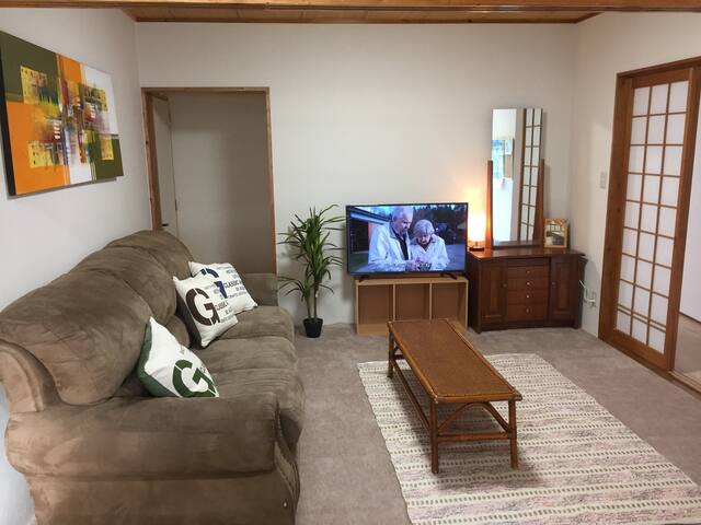 Near aquarium,Quiet in nature, with garden