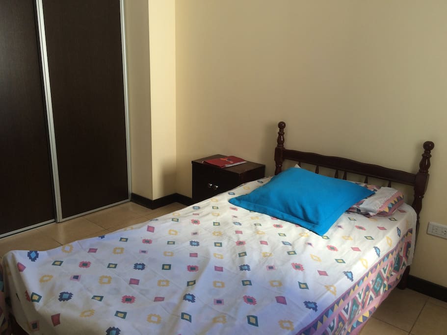 Una habitación privada para que descanses