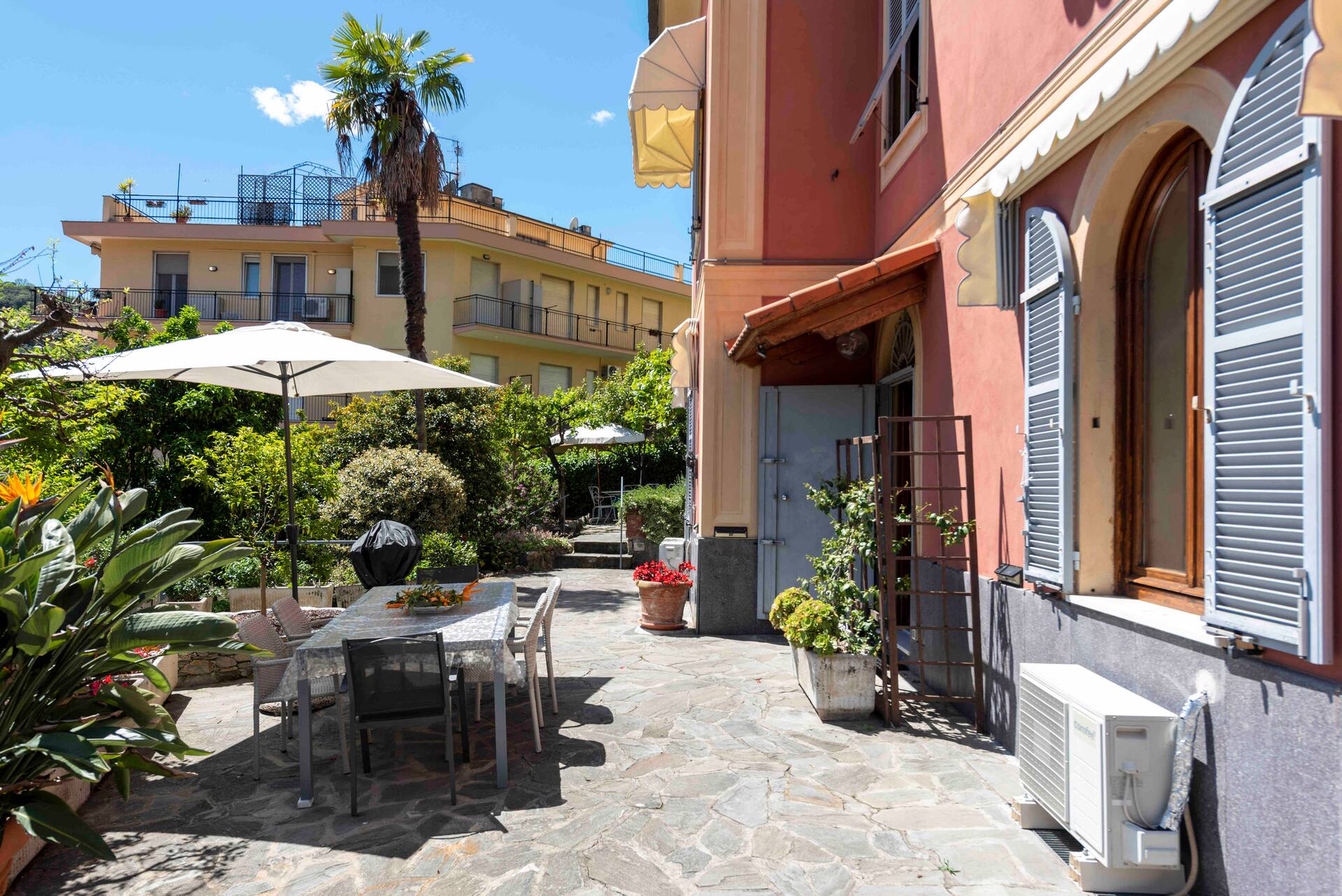 Villa in the Ligurian Riviera - CITRA Code - 010046-LT-0534 — photo 2