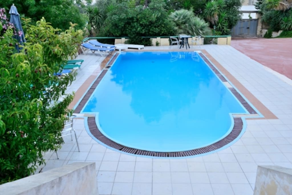 Shared swimming pool