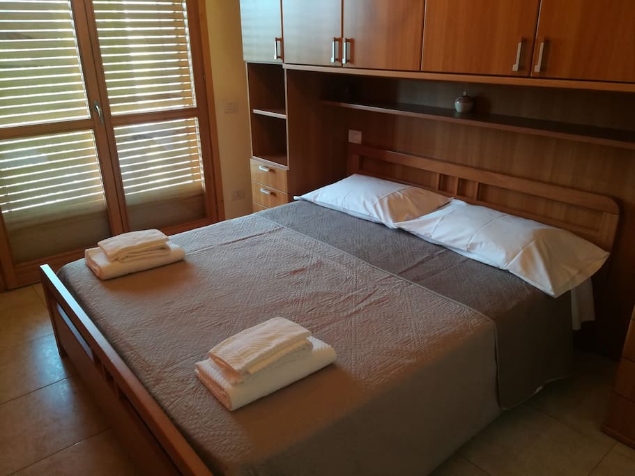 camera da letto panoramica