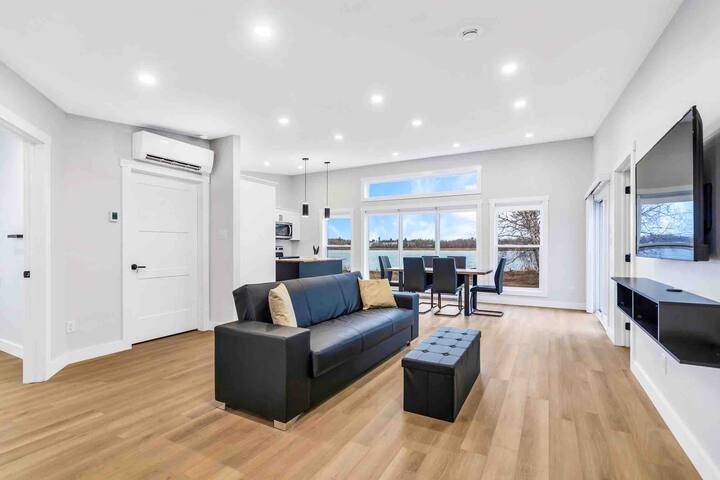 Beachfront Luxury Home with Pool & Hot Tub 91 gallery image 2