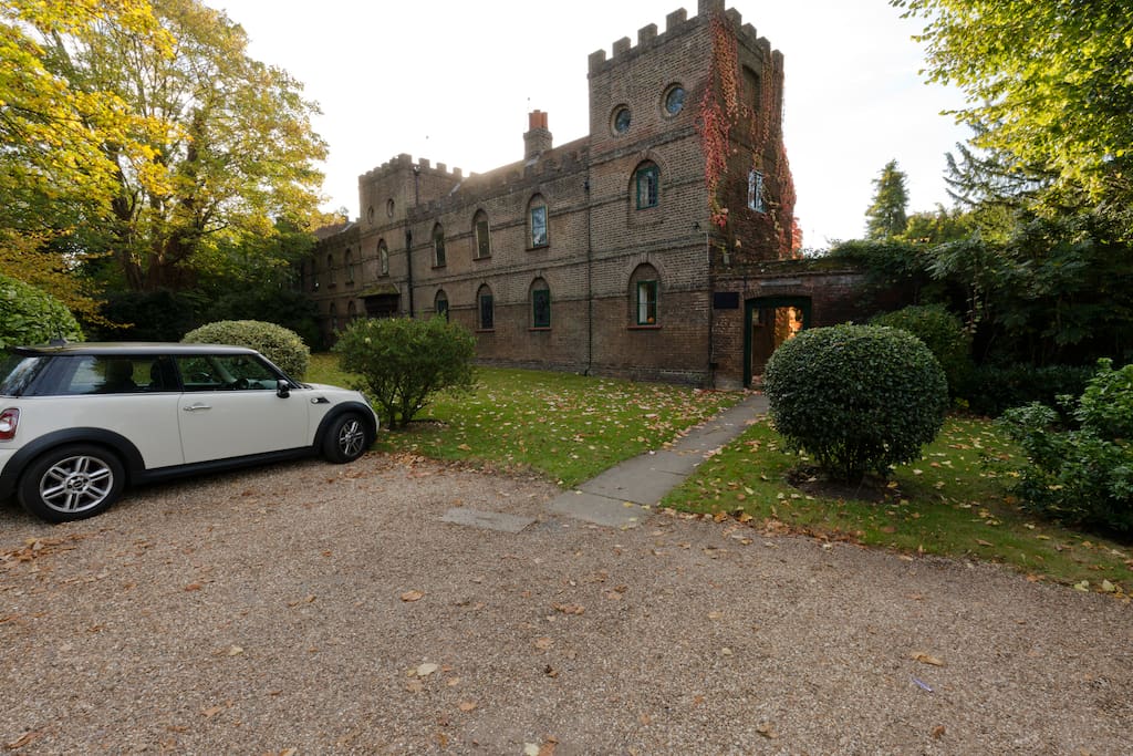 Entrance to the Courtyard