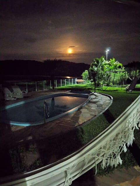 Chácara with a spectacular view.
