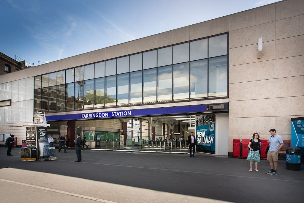 Farringdon Station