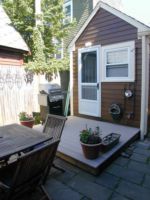 Free standing and secluded