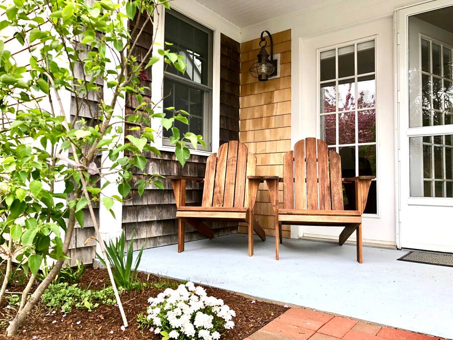 Front entrance patio