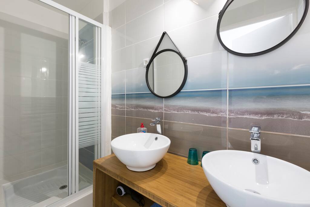 Salle d'eau
chambre Estivale
