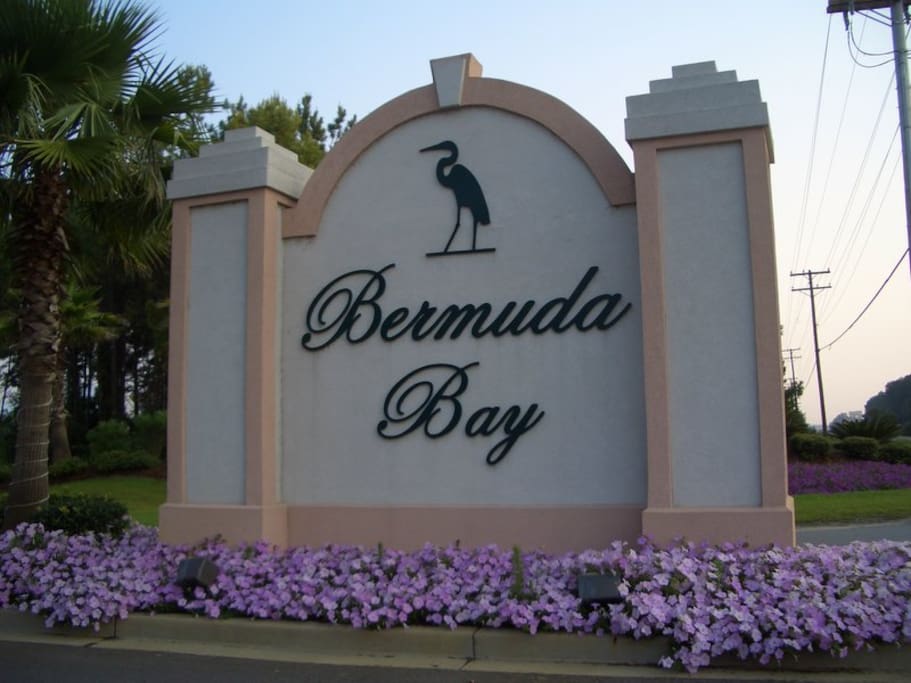 Bermuda Bay won the 2005 SC Parade of Homes best design. These 4000 s.f. homes are some of the most sought after rentals on the Grand Strand. They are in a very exclusive gated community within the also gated community of Oceanside Village.