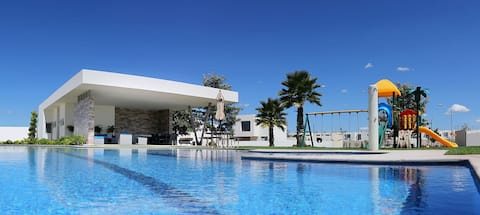 Casa Querenda, in front of the industrial zone