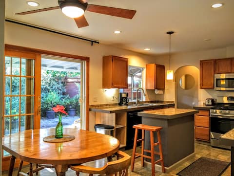2BR House + Patio + Office near Apple and Main St.