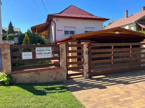 Kéknefelejcs Guesthouse 8749. Zalakaros Hársfa u.2.