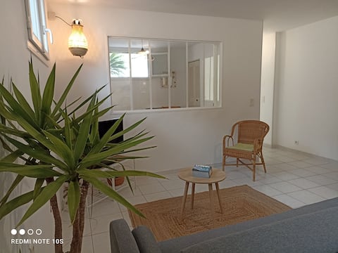Propriété Airbnb réussie: Entire place between city center and beaches à Hyères