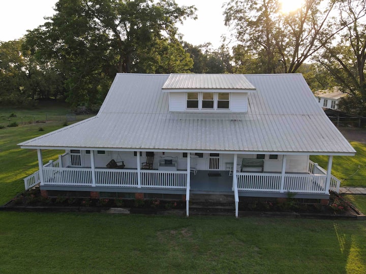 Cook Country Cottage