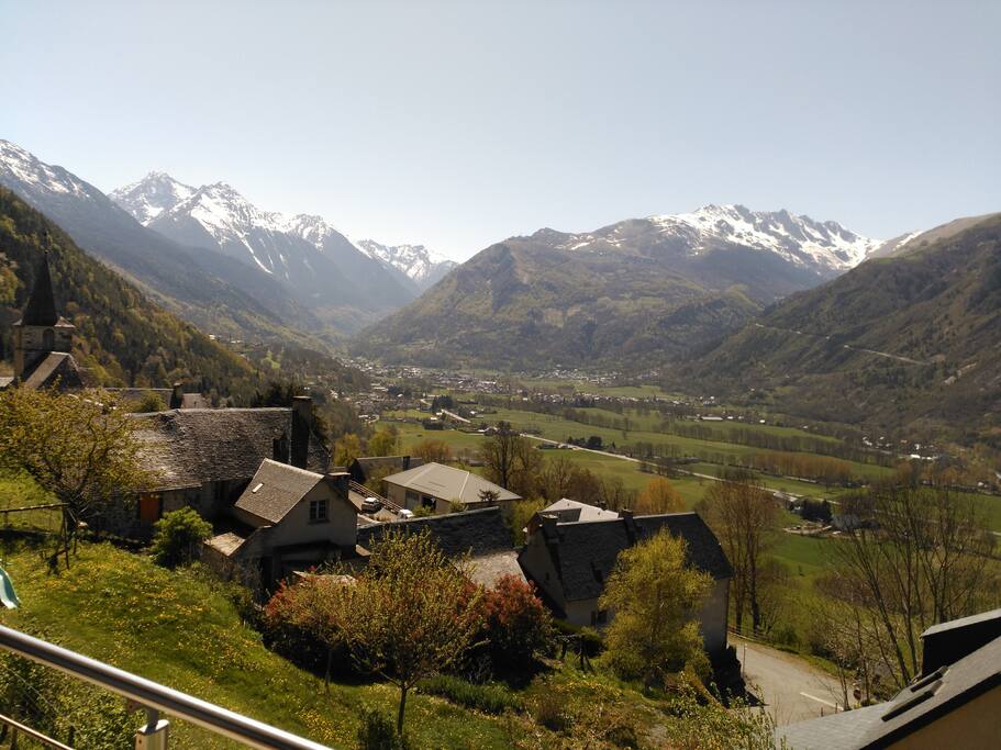 Vue de SAINT-LARY SOULAN depuis notre terrasse