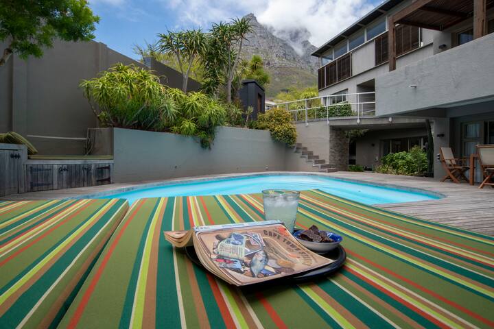 Brand new luxury guest suite in Camps Bay + pool gallery image 5