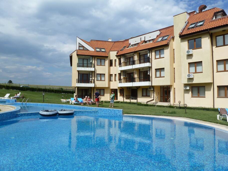 Children pool