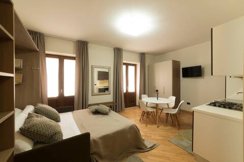 BBuSS_Country_Club  -MONOLOCALE-