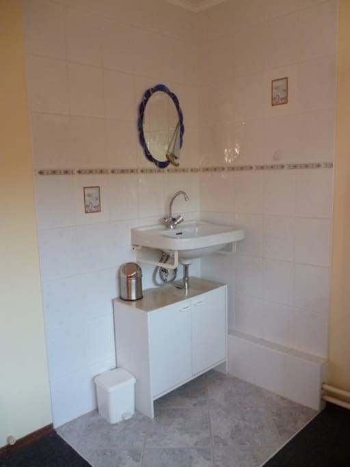 privat washing stand