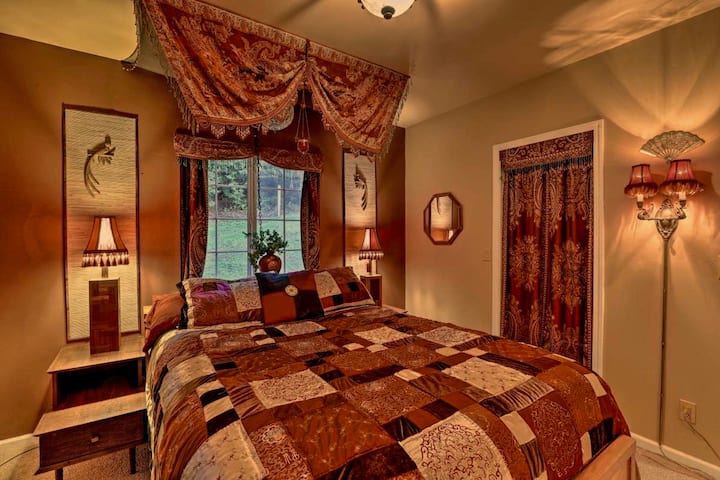 Cozy up in this queen sized, heated mattress padded, cushy bed for a good night's sleep :-)