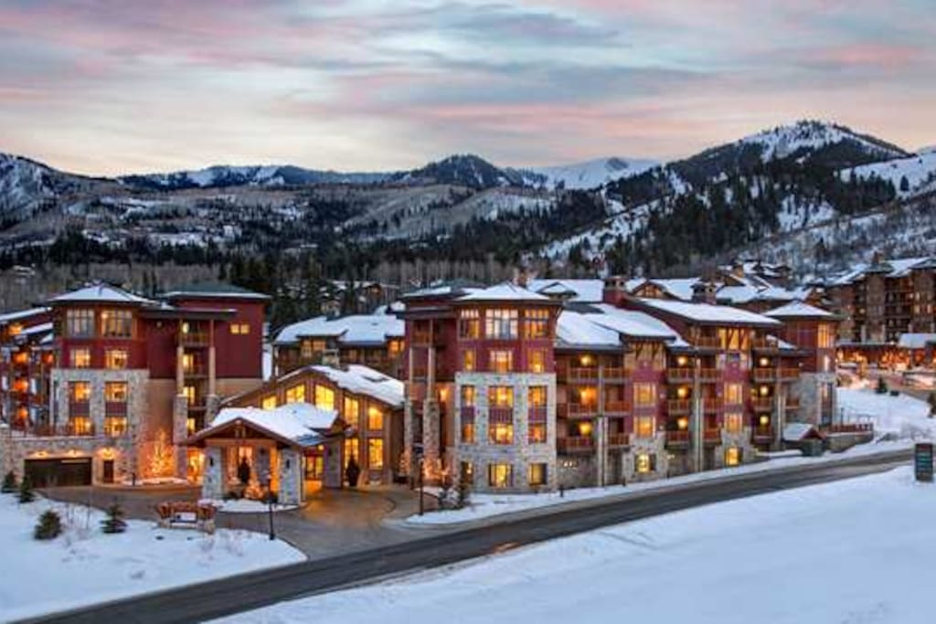 Beautiful Sunrise Lodge