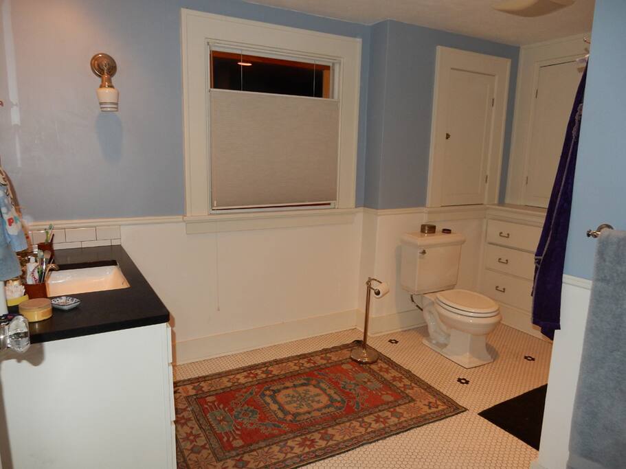 Upstairs Bathroom. Shared.