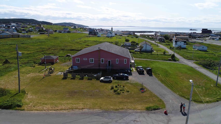 Bonavista-Home-B&B Honeymoon suite-Captains Rm