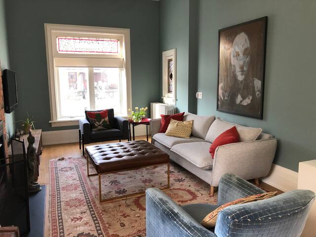 Modern Victorian Home in Little Italy gallery image 5