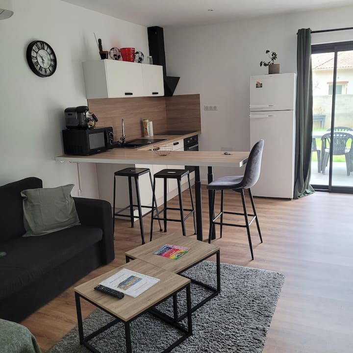 Appartement Avec Piscine Et Clim Près De Bastia - Corsica