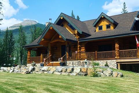 Acorn Adventures, Nordegg Chalet