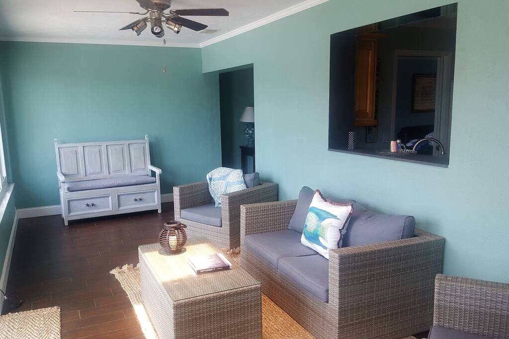 Large Fl. room for viewing dolphin sightings