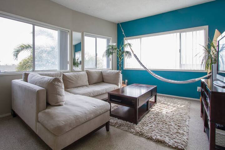 **SANITIZED** Vintage Oceanfront Venice Beach