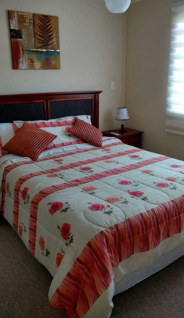 บ้านพักห้องนอนใหญ่ 2 มีห้องน้ำในตัว