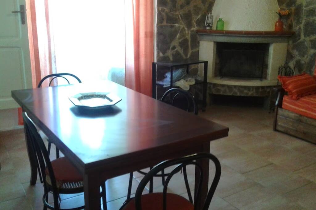 zona pranzo - piano terra