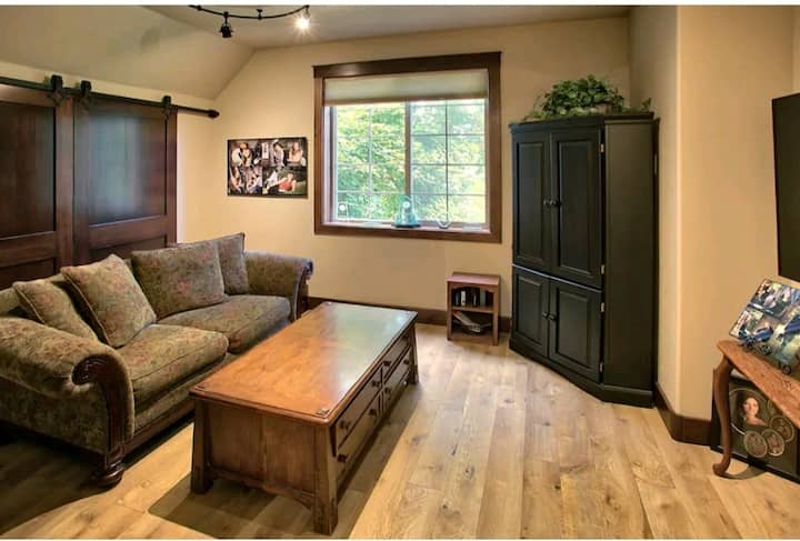 Stylish Suite:near Airport, I-84, Dwntwn, Bsu&more - Boise, ID
