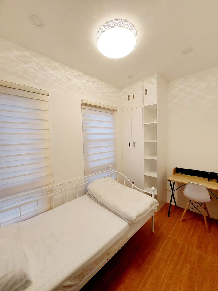 غرفة النوم 2