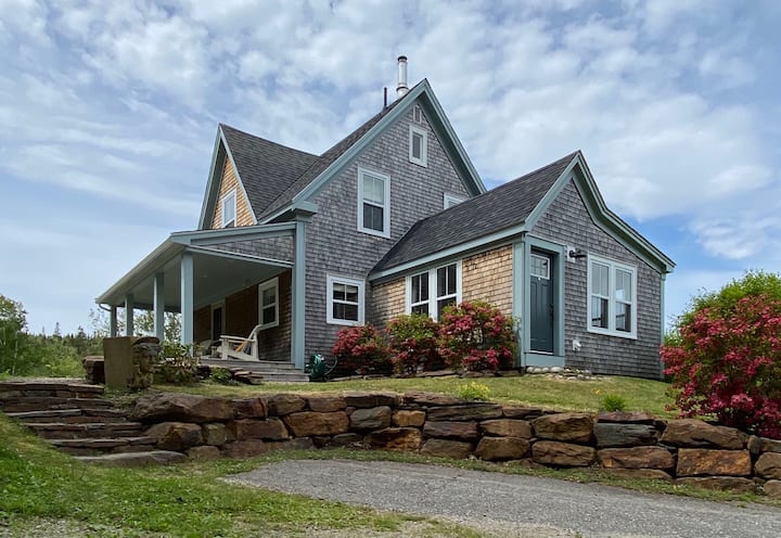 super yacht lunenburg airbnb