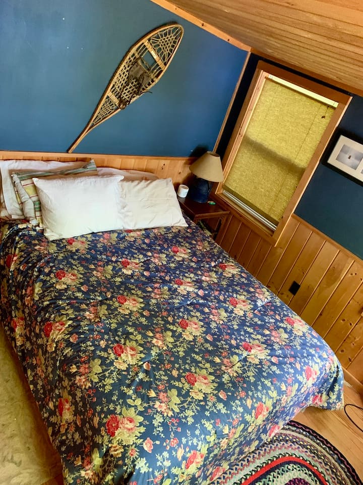 ห้องนอนเตียงควีน