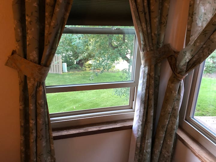 Vue tranquille depuis la chambre